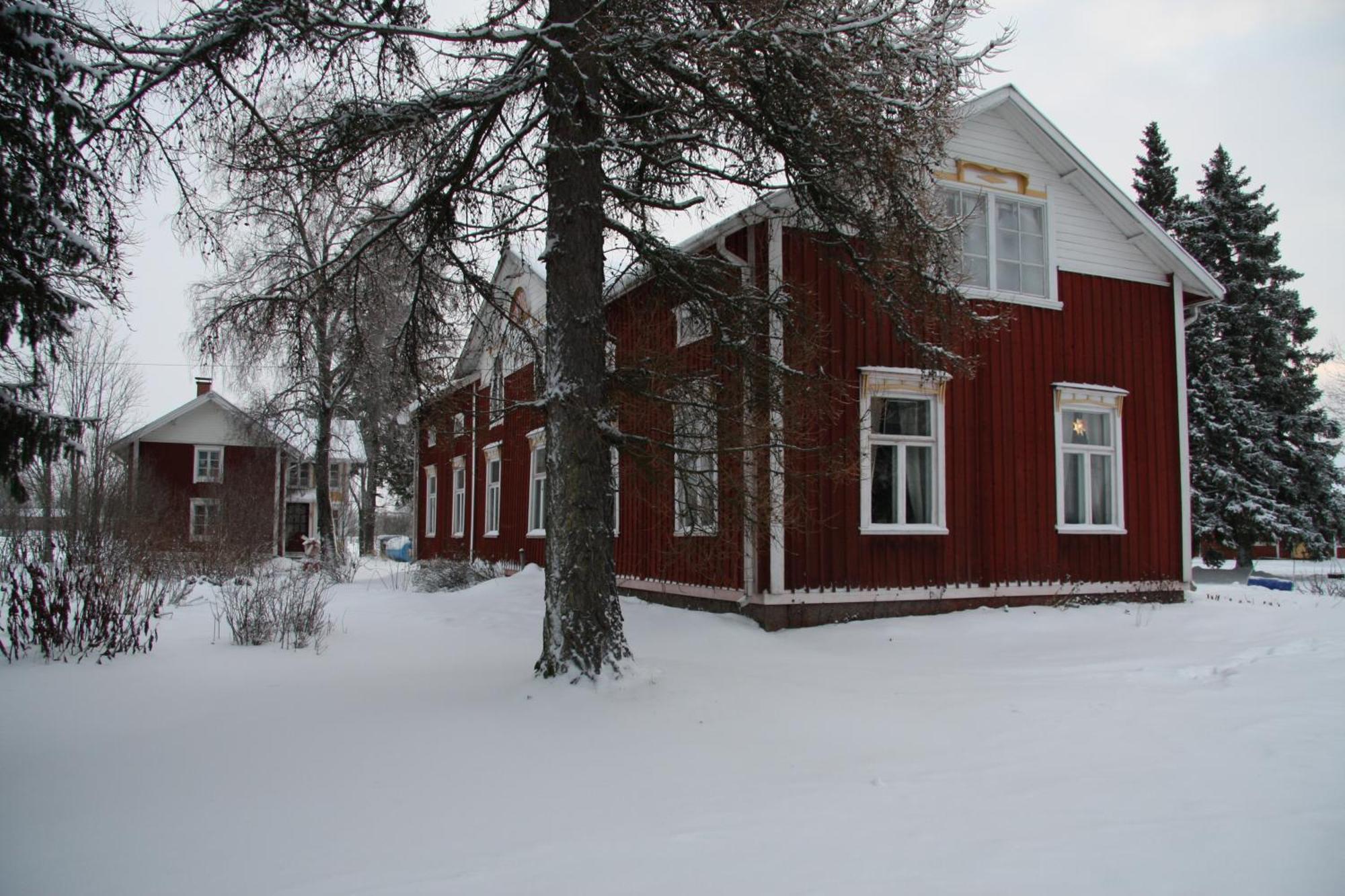 Maentylaen Tila Hotel Närvijoki Exterior photo