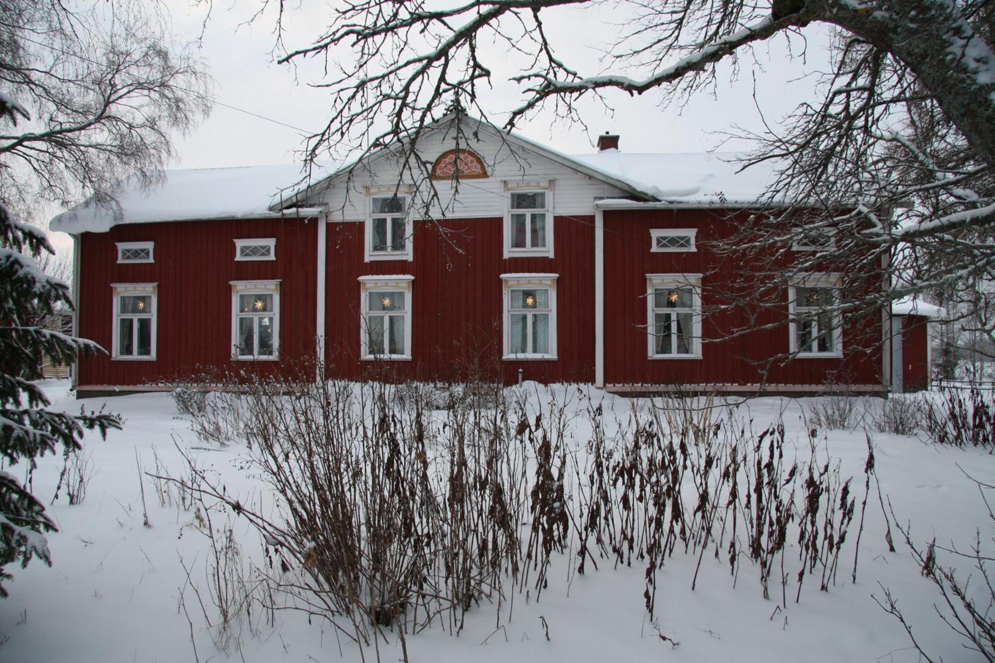 Maentylaen Tila Hotel Närvijoki Exterior photo