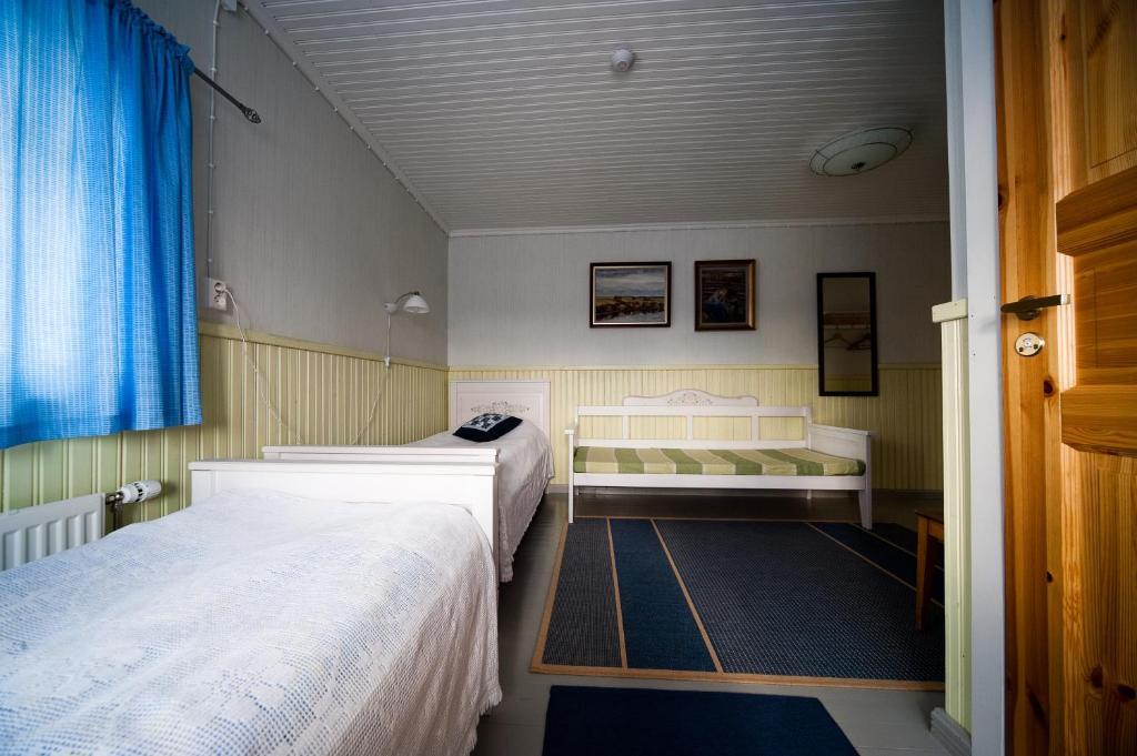 Maentylaen Tila Hotel Närvijoki Exterior photo